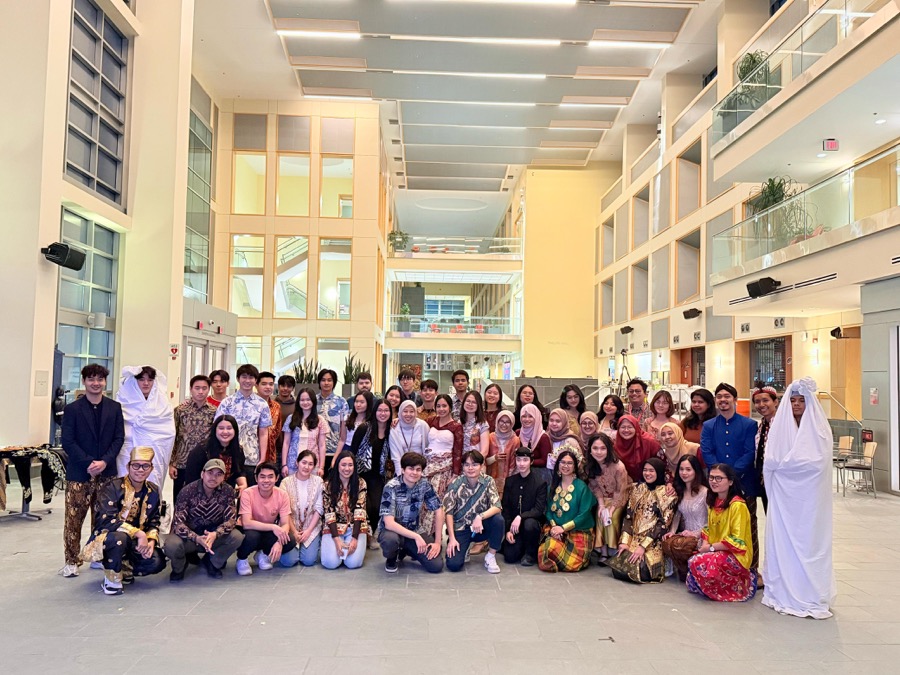 IndoNight group photo in Klarman Hall